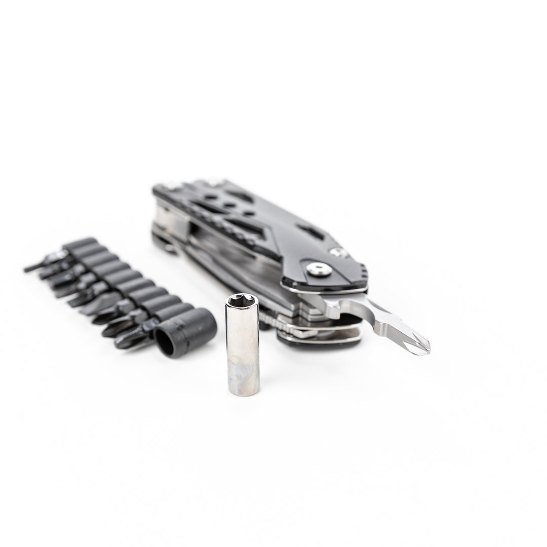 True Utility simply means ‘Really Useful’. Our collection of pocket tools are all about making sure you’re ready for whatever, while still being able to live light. Handyone is a knife first multi tool that includes a one-handed opening, full-size blade. With all the other essential tools hidden neatly within its stylish ergonomic skeleton style frame, Handyone is the ultimate handy tool.