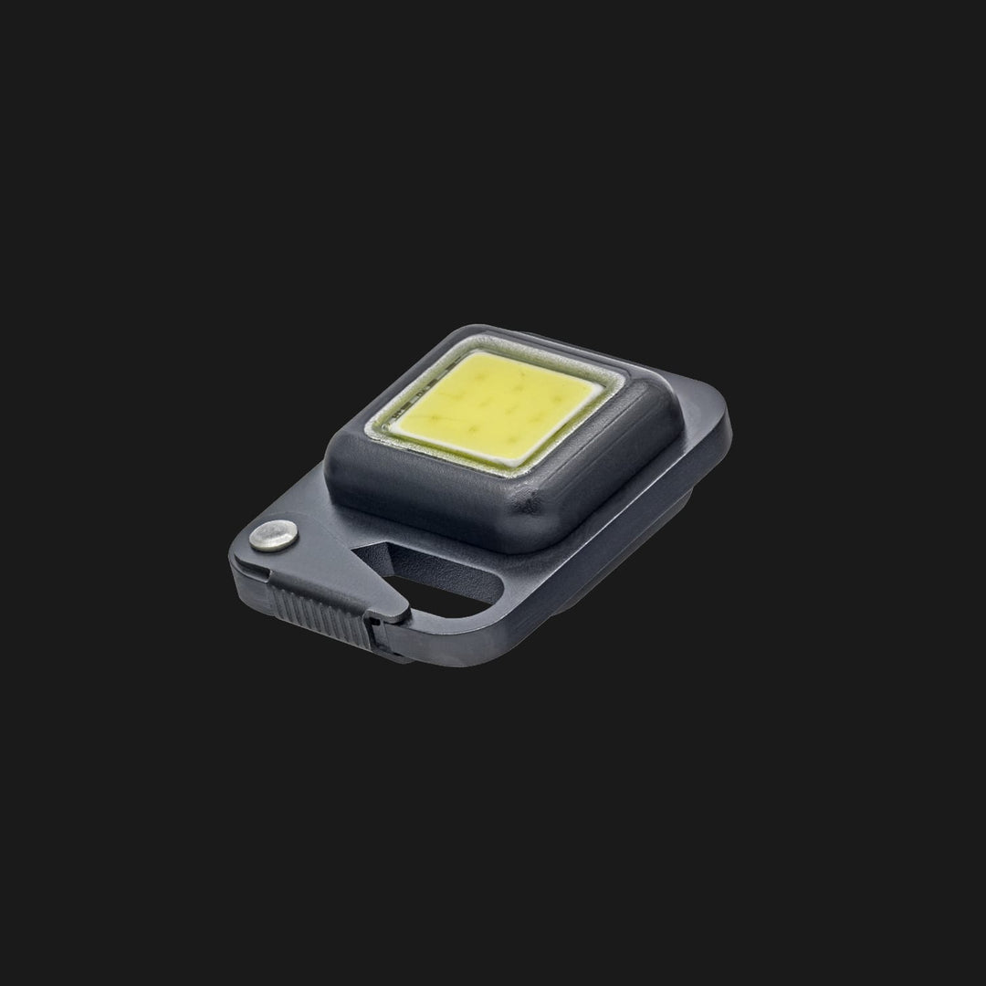 True Utility simply means ‘Really Useful’. Our collection of pocket tools are all about making sure you’re ready for whatever, while still being able to live light. Buttonlite is a fully rechargeable, super powerful mini task light attaches to your bag, shirt, trousers or keychain. Giving you 4 modes, so that you have the power of light at your fingertips.