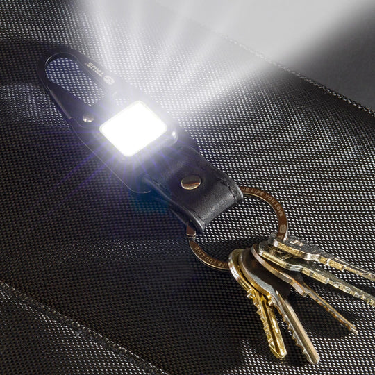 True Utility simply means ‘Really Useful’. Our collection of pocket tools are all about making sure you’re ready for whatever, while still being able to live light. Cliplite is a black Titanium coated stainless steel quick release U.S. Military style clip with a powerful rechargeable COB light that features four modes.
