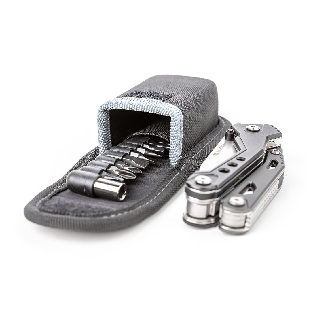 True Utility simply means ‘Really Useful’. Our collection of pocket tools are all about making sure you’re ready for whatever, while still being able to live light. Handyone is a knife first multi tool that includes a one-handed opening, full-size blade. With all the other essential tools hidden neatly within its stylish ergonomic skeleton style frame, Handyone is the ultimate handy tool.