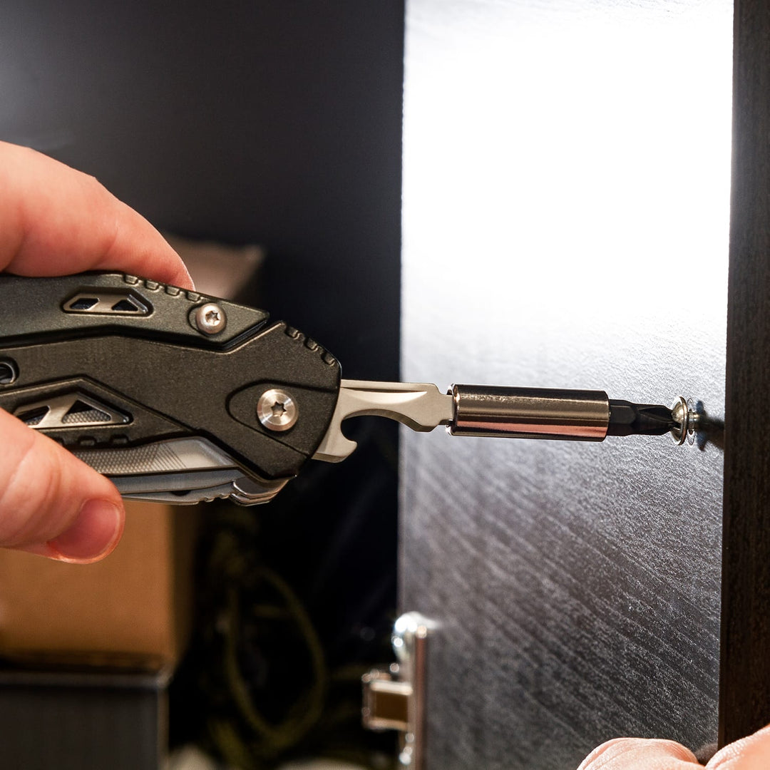 True Utility simply means ‘Really Useful’. Our collection of pocket tools are all about making sure you’re ready for whatever, while still being able to live light. Handyone is a knife first multi tool that includes a one-handed opening, full-size blade. With all the other essential tools hidden neatly within its stylish ergonomic skeleton style frame, Handyone is the ultimate handy tool.