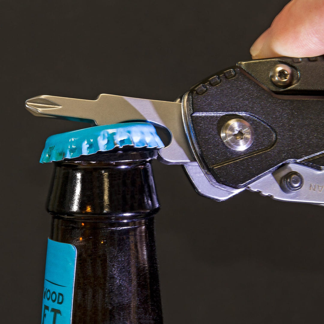 True Utility simply means ‘Really Useful’. Our collection of pocket tools are all about making sure you’re ready for whatever, while still being able to live light. Handyone is a knife first multi tool that includes a one-handed opening, full-size blade. With all the other essential tools hidden neatly within its stylish ergonomic skeleton style frame, Handyone is the ultimate handy tool.