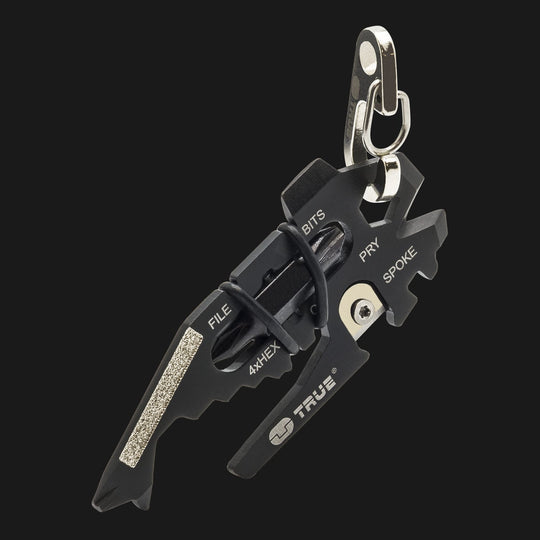 True Utility simply means ‘Really Useful’. Our collection of pocket tools are all about making sure you’re ready for whatever, while still being able to live light. FishFace is the perfect pocket tool. It’s an 18 tools in 1 multi functional micro multi tool.  Perfect for those every day tasks such as opening boxes, tightening screws and gaining entry into cold bottles of crisp, refreshing goodness.